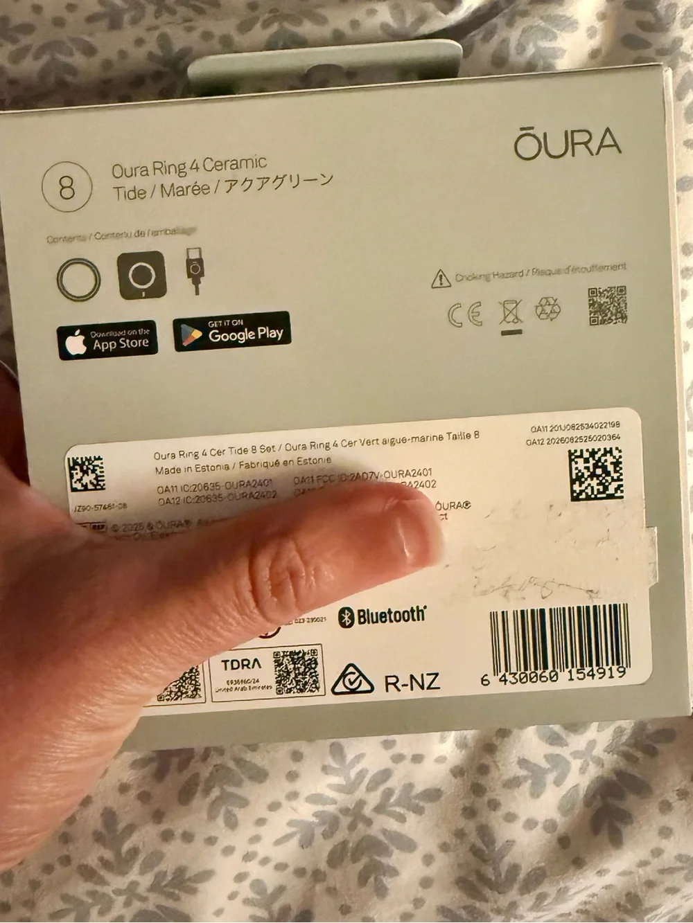 Oura Ring 4 Ceramic - Tide (Pale Mint Green) - Size 8 - Complete Box
